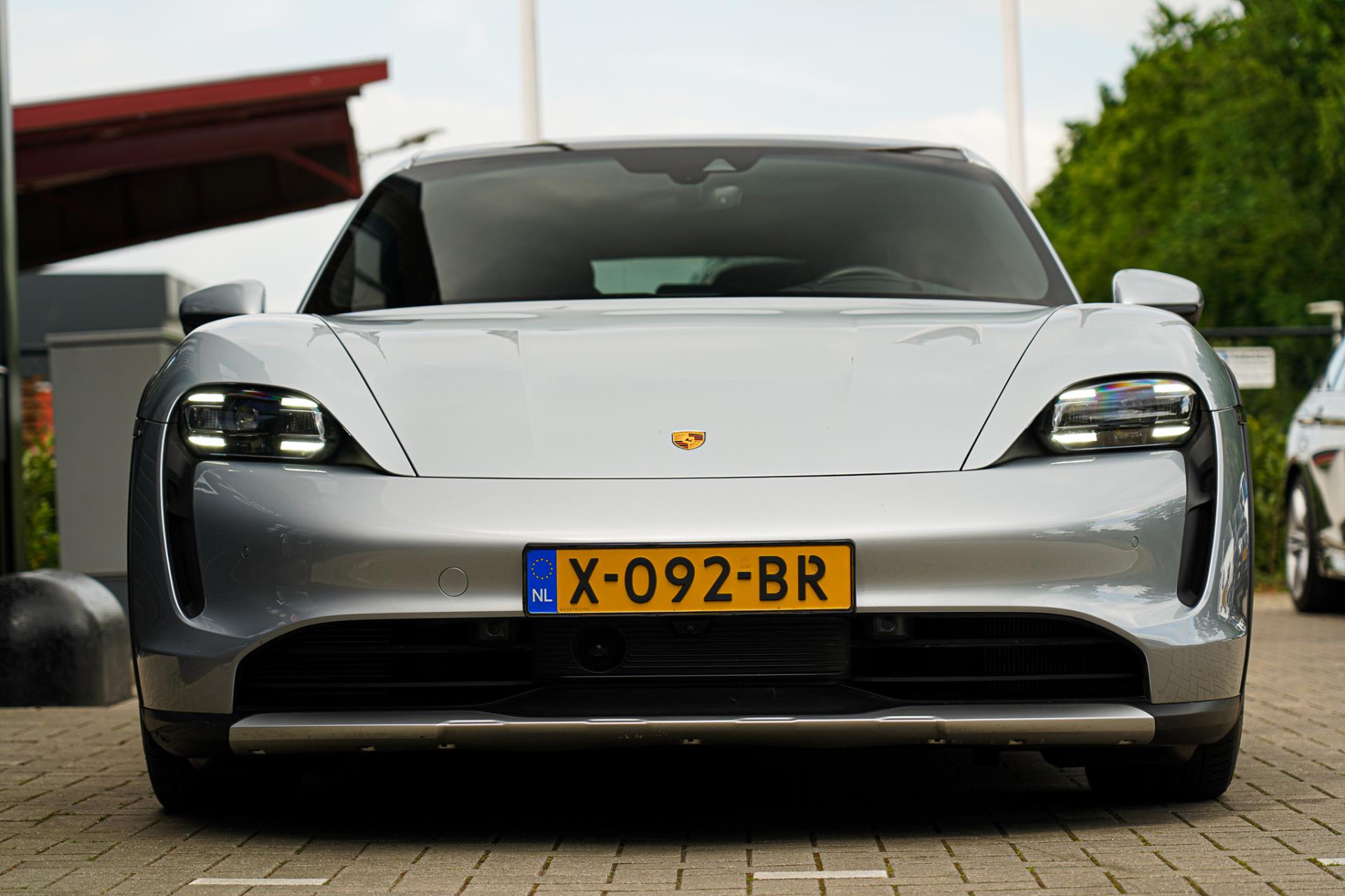 45238084-19.jpg