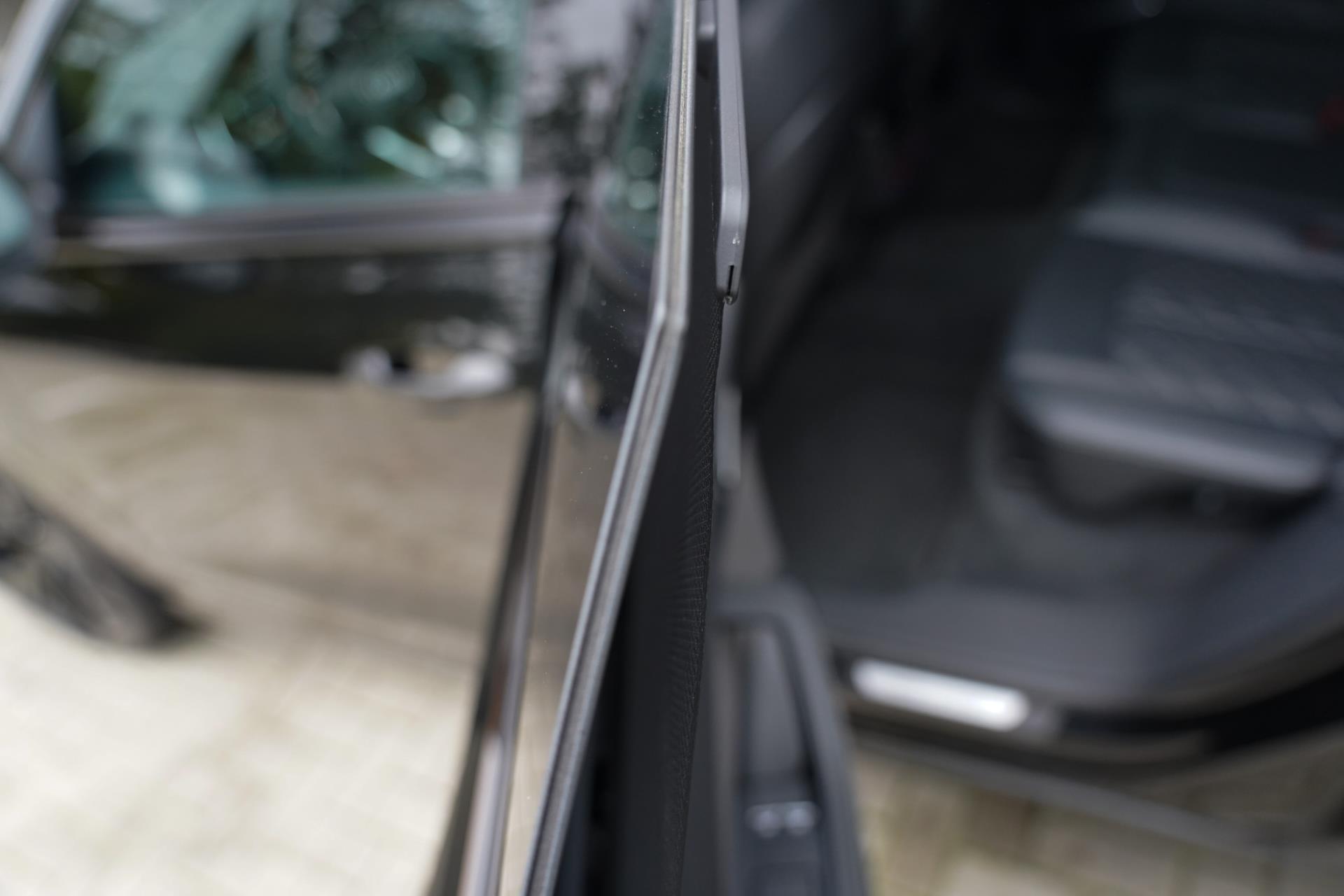 48351142-20.jpg
