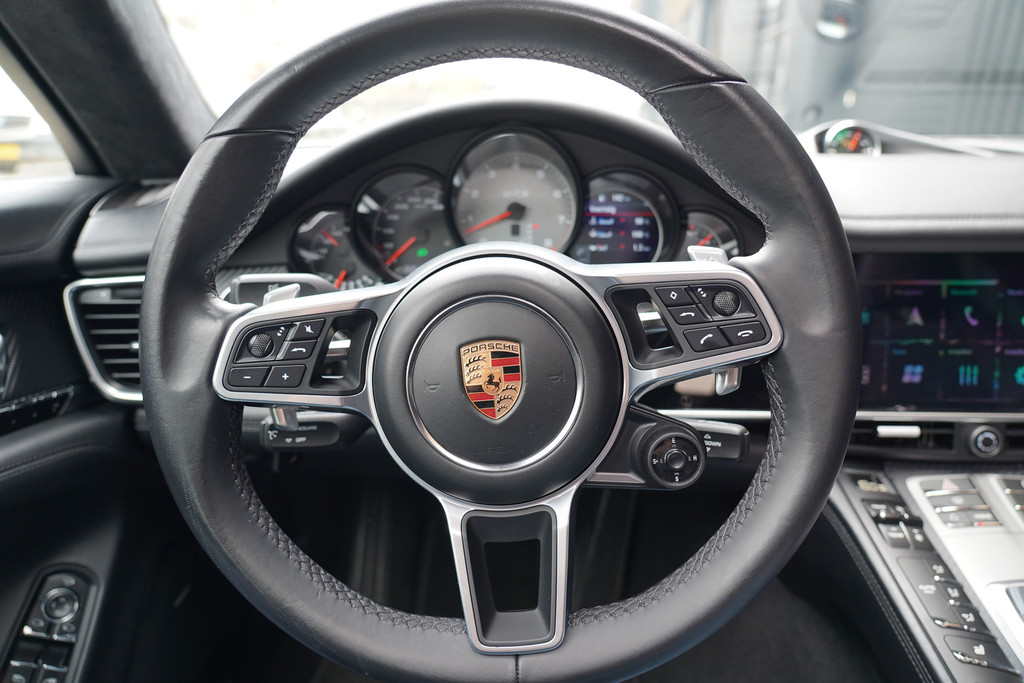 52585912-20.jpg